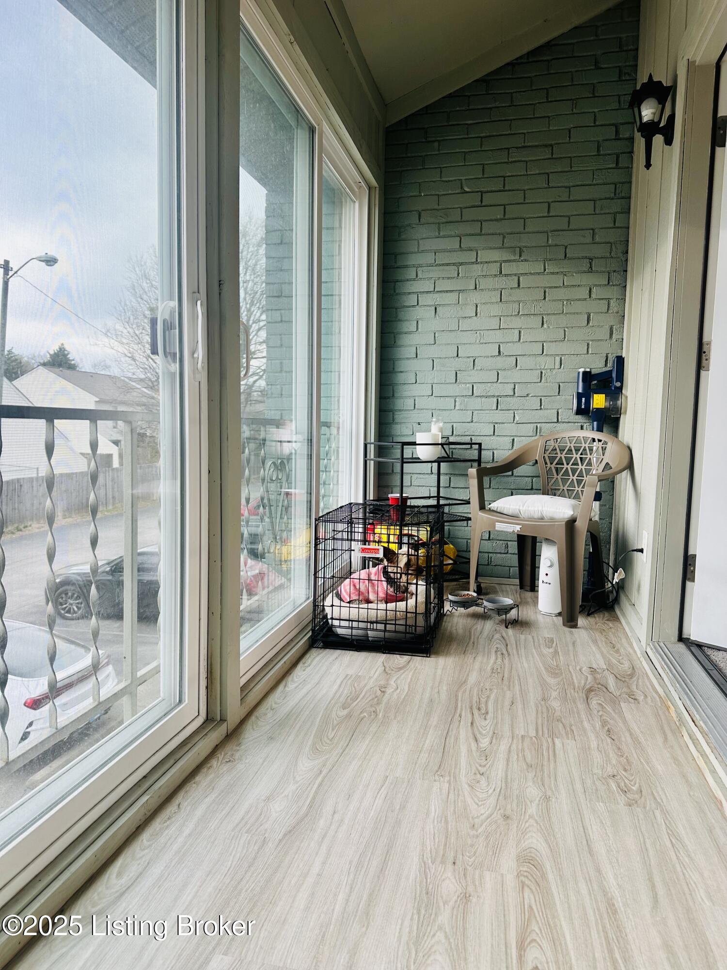 4304 Wisteria Landing Cir #UNIT 202, Louisville, Kentucky image 4