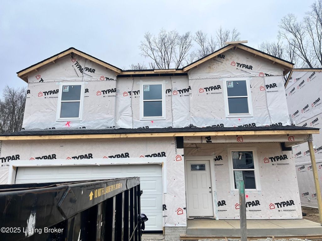 Photo of 8505 Lysander Dr, Louisville, KY 40214 (MLS # 1705941)