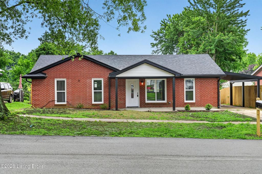Photo of 8907 Lantana Dr, Louisville, KY 40229 (MLS # 1718519)