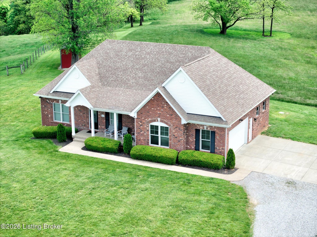 Photo of 1000 Raisor Ln, Pleasureville, KY 40057 (MLS # 1724108)