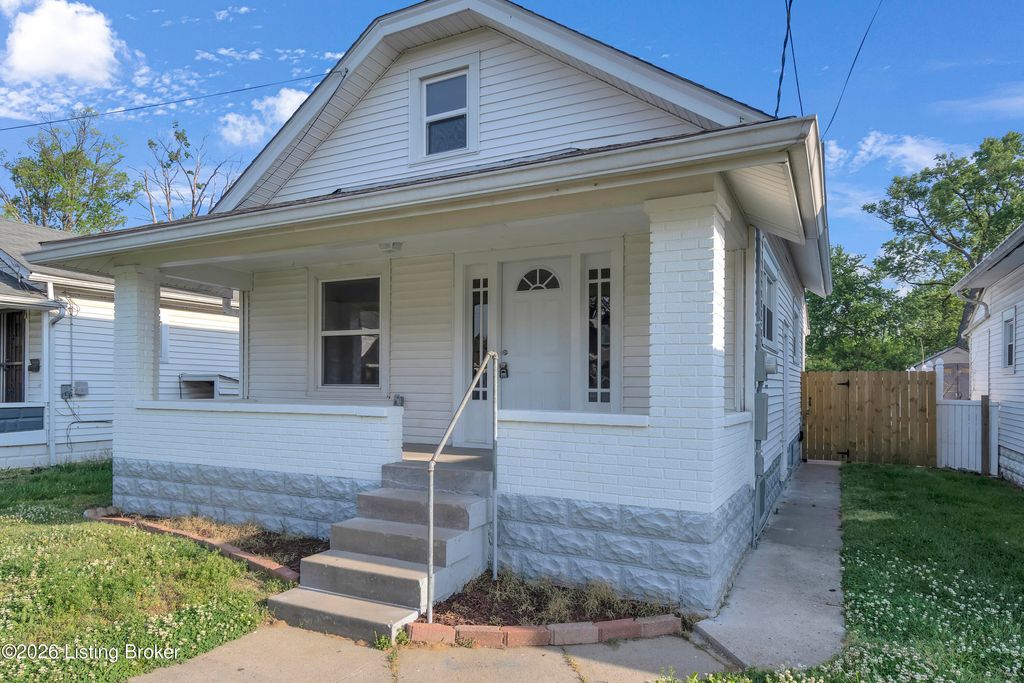 Photo of 1521 Sale Ave, Louisville, KY 40215 (MLS # 1716315)