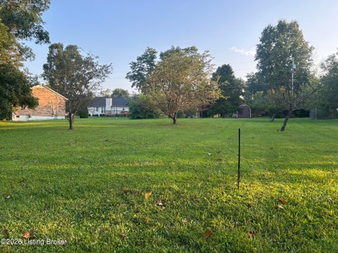 Vacant Land For Sale - 1814 Hoffman Dr<br/> La Grange, KY 40031