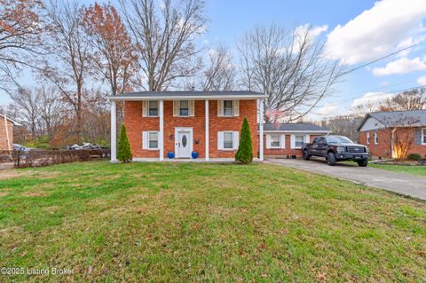 Photo of 3205 Rosewedge Way, Louisville, KY 40216 (MLS # 1704354)