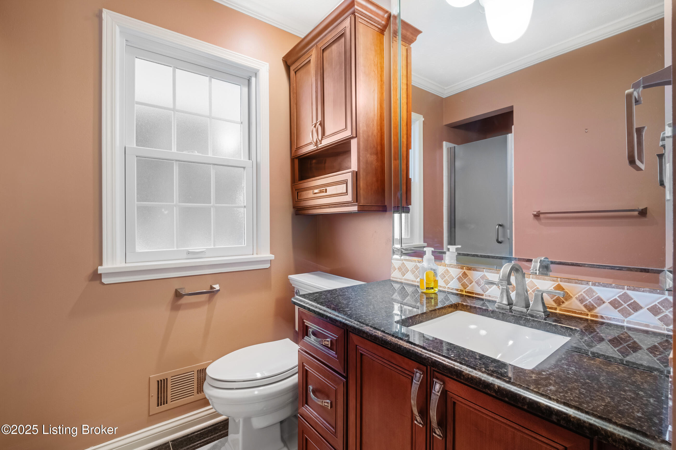 2412 Hayward Rd, Louisville, Kentucky image 15