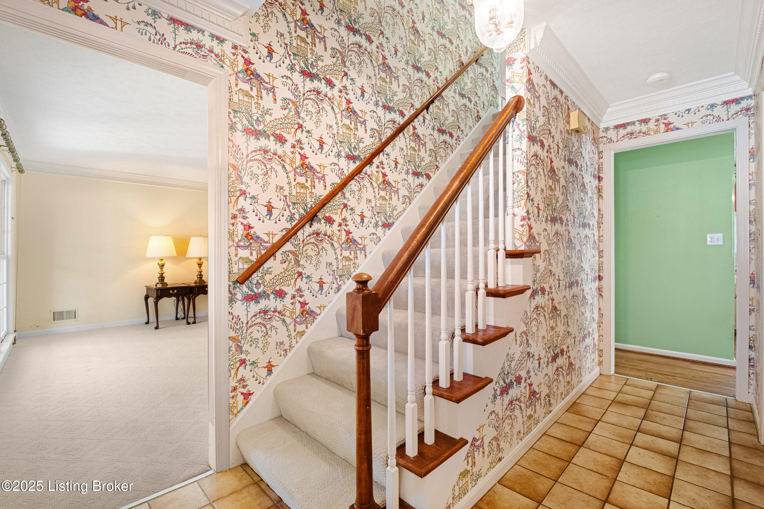 2412 Hayward Rd, Louisville, Kentucky image 4