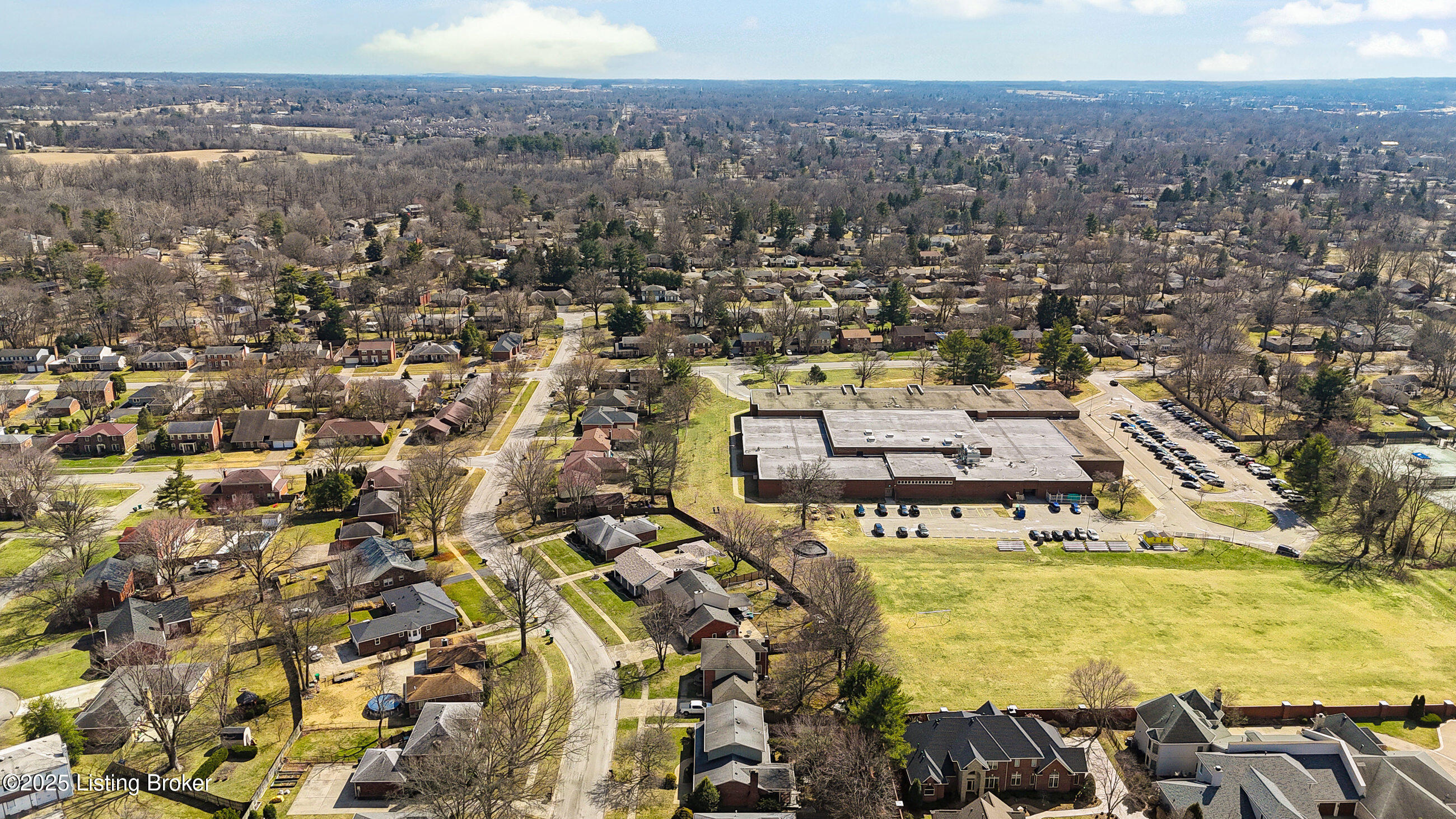 2412 Hayward Rd, Louisville, Kentucky image 32