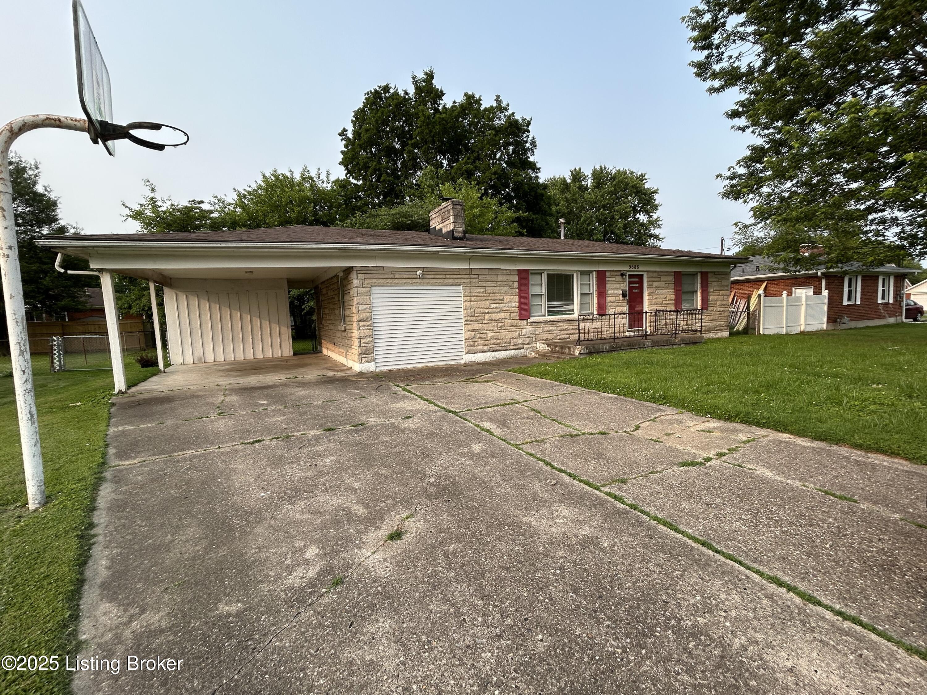 5688 David Ln, Louisville, Pennsylvania image 1