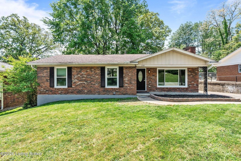 Photo of 2300 High Pine Dr, Louisville, KY 40214 (MLS # 1715517)