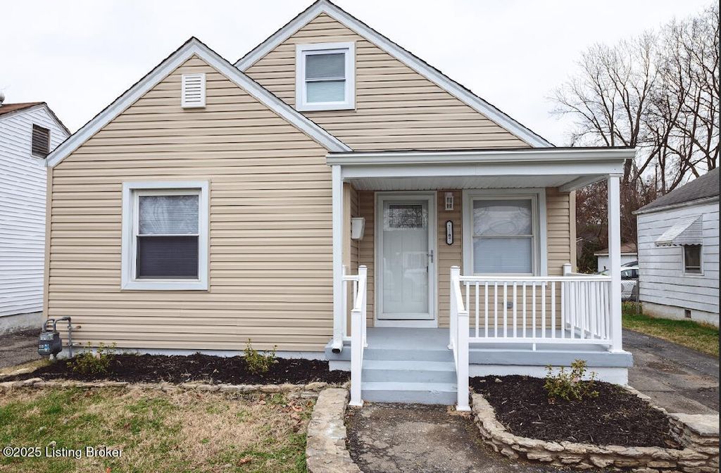 Photo of 2107 Ratcliffe Ave, Louisville, KY 40210 (MLS # 1705353)