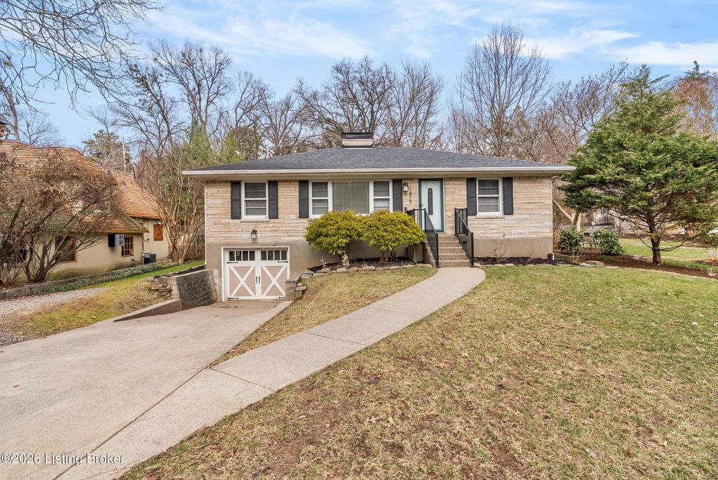 Photo of 1873 Trevilian Way, Louisville, KY 40205 (MLS # 1710097)