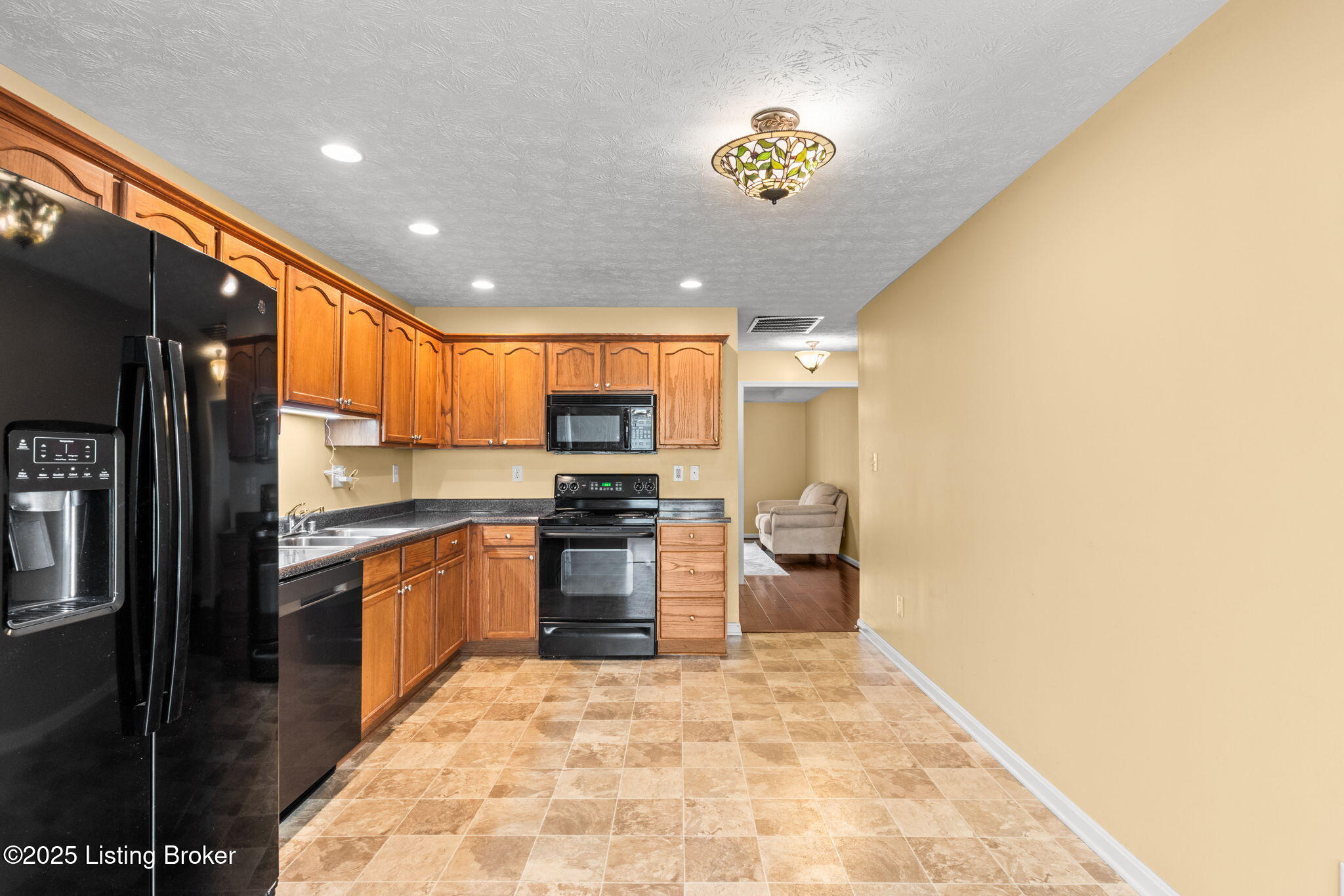 819 Garden Pointe Dr, Simpsonville, Kentucky image 9