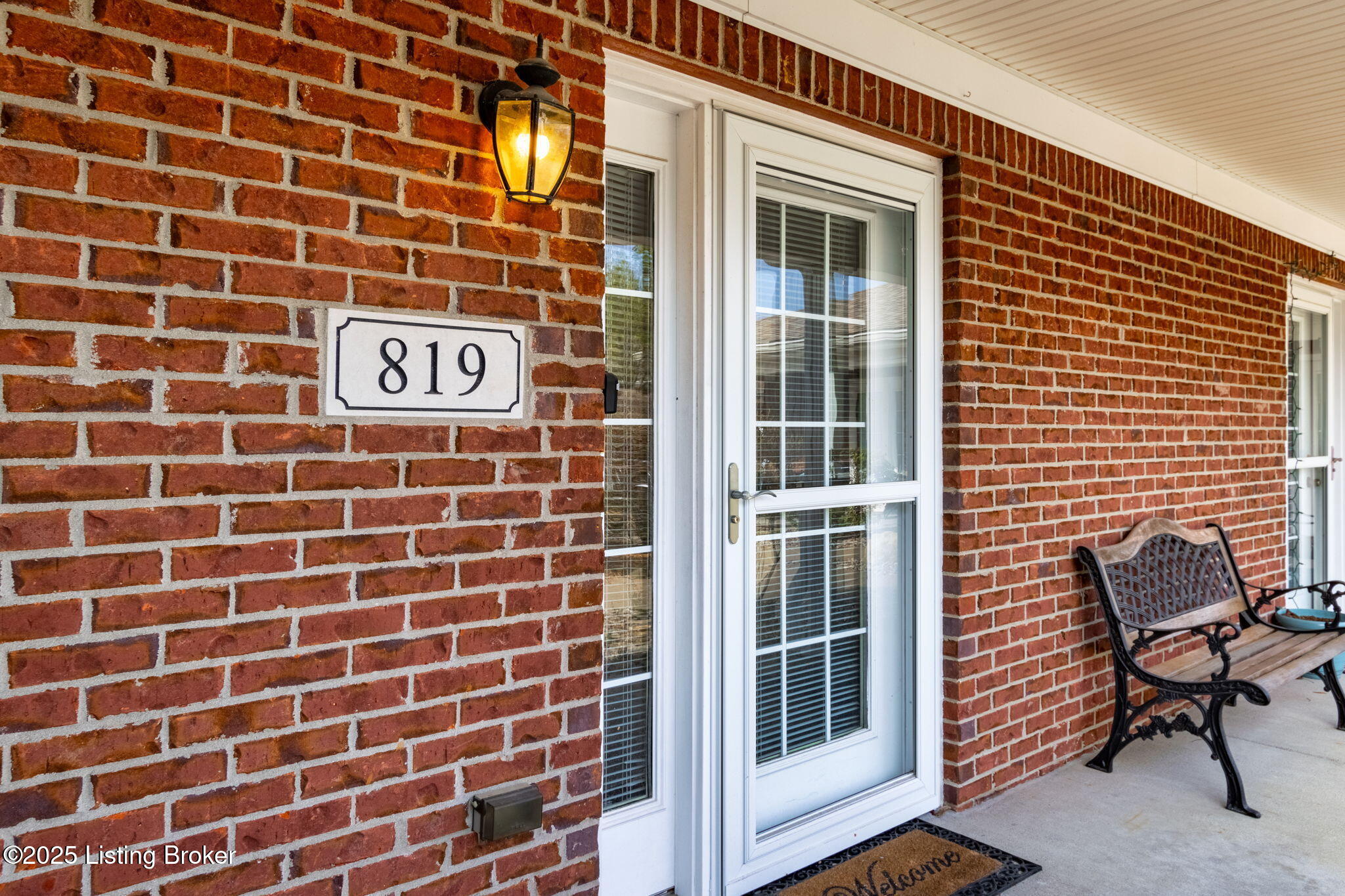 819 Garden Pointe Dr, Simpsonville, Kentucky image 2