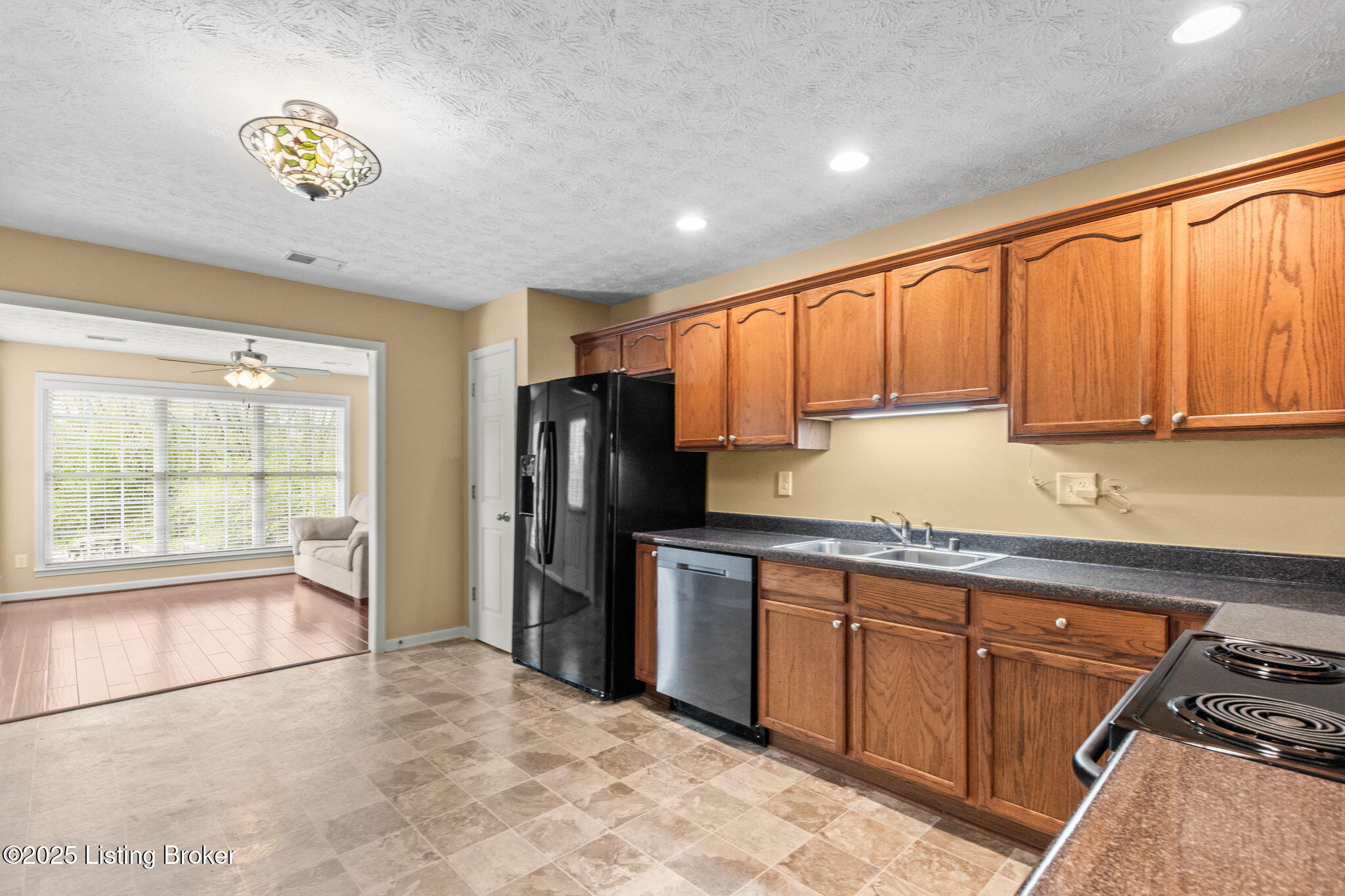 819 Garden Pointe Dr, Simpsonville, Kentucky image 7