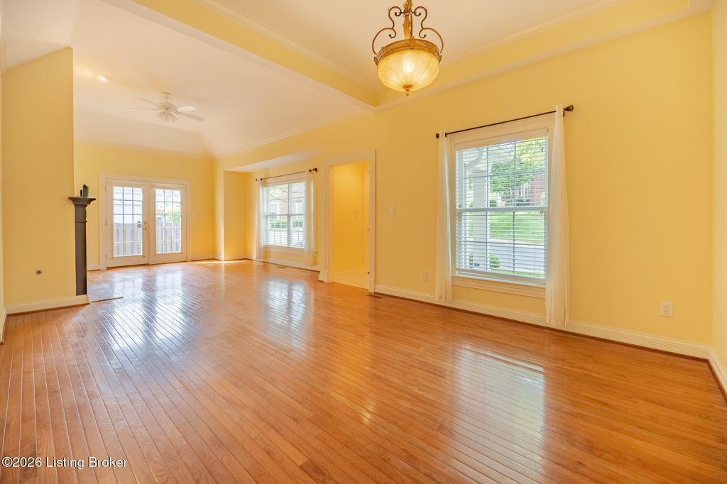 Photo of 13615 Arbor Crest Cir, Louisville, KY 40245 (MLS # 1714764)