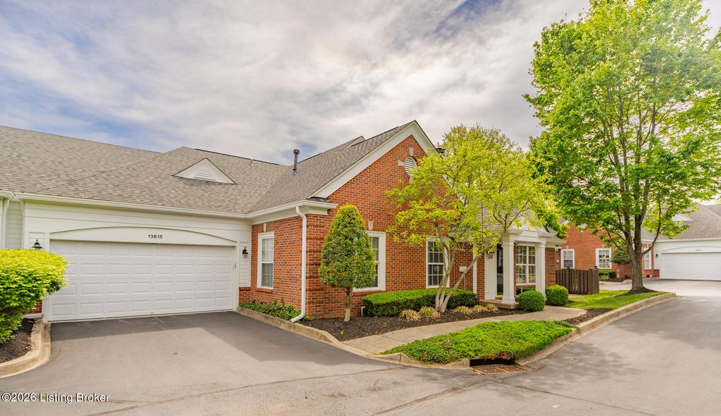 Photo of 13615 Arbor Crest Cir, Louisville, KY 40245 (MLS # 1714764)