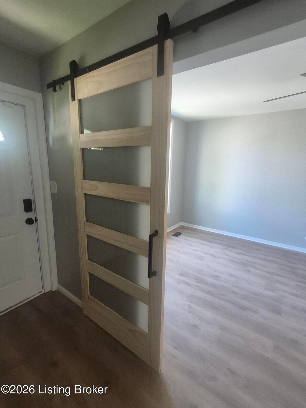 Photo of 1042 S Shelby St, Louisville, KY 40203 (MLS # 1713472)