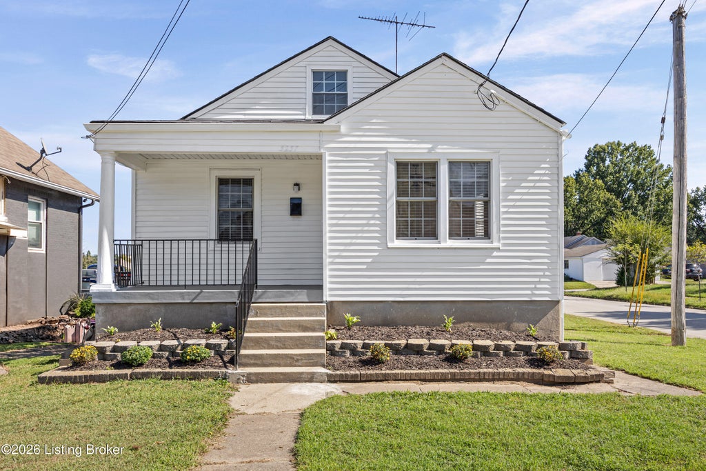 Photo of 3237 Taylor Blvd, Louisville, KY 40215 (MLS # 1729779)