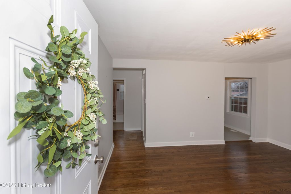 Photo of 3438 Glendale Ave, Louisville, KY 40215 (MLS # 1710081)