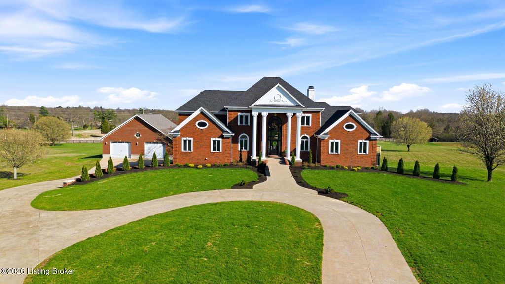 Photo of 7615 Heavens Estates Way, Louisville, KY 40291 (MLS # 1711379)