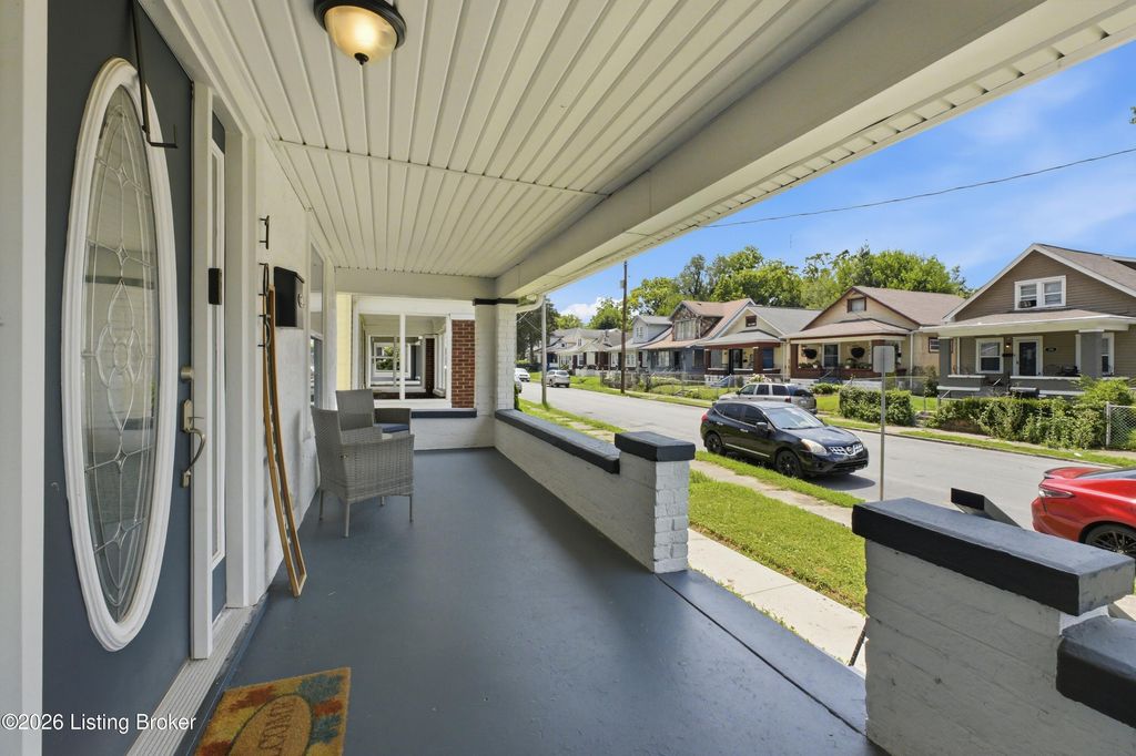 Photo of 105 S 43rd St, Louisville, KY 40212 (MLS # 1723303)
