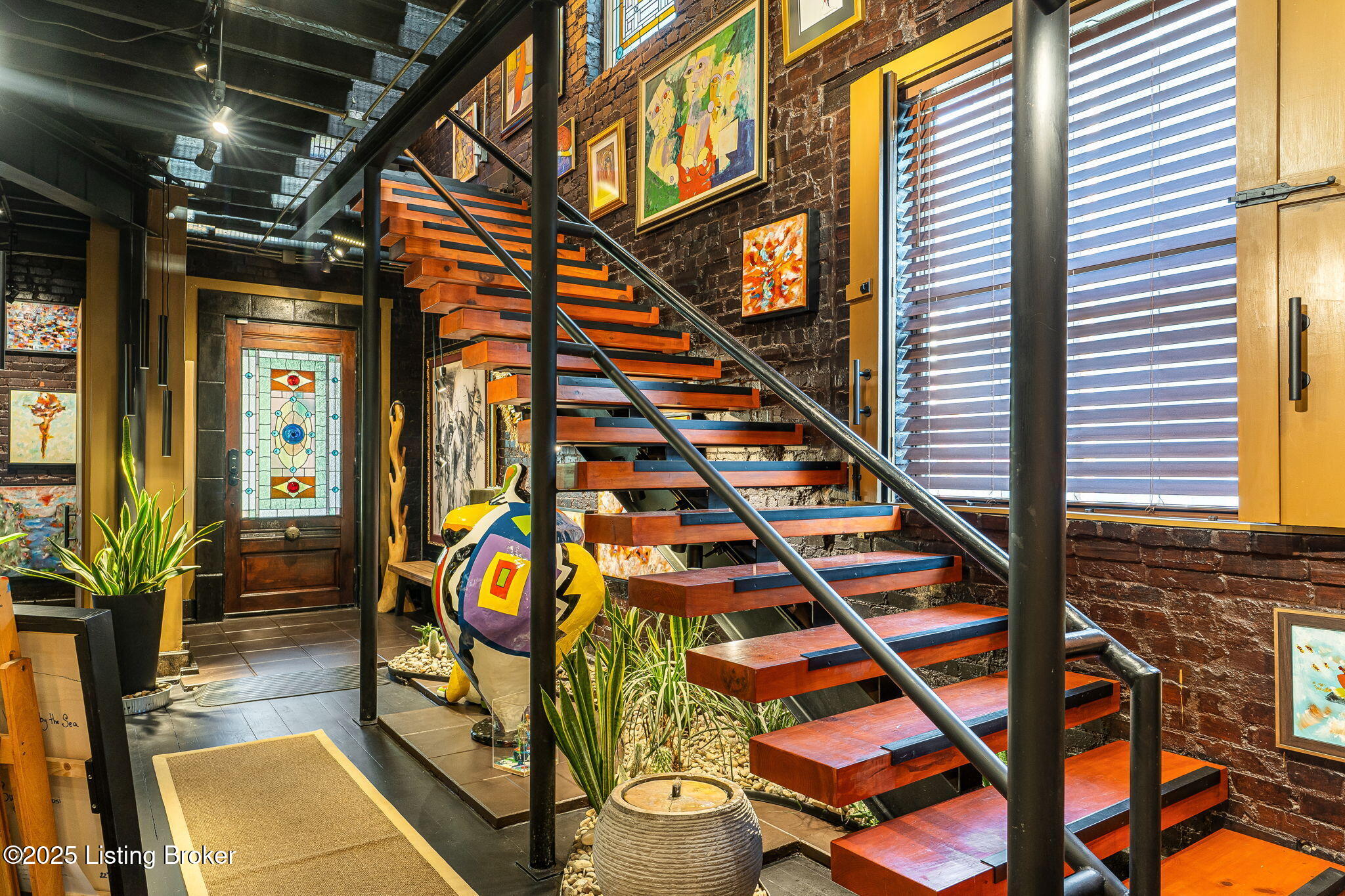 1315 S 1st St, Louisville, Kentucky image 3
