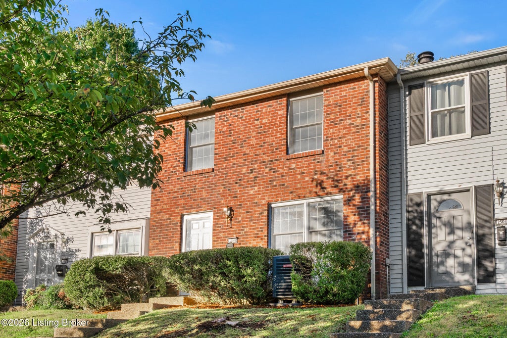 Photo of 12506 Gemini Way, Louisville, KY 40243 (MLS # 1732383)