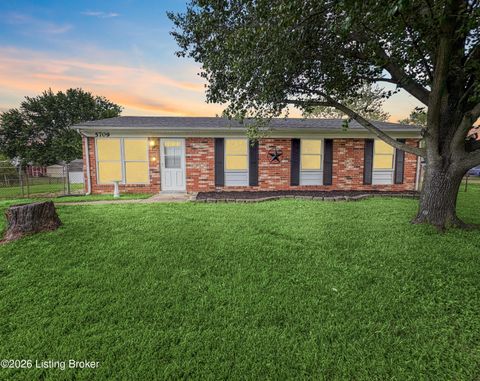 Photo of 5709 Larkgrove Dr, Louisville, KY 40229 (MLS # 1716260)