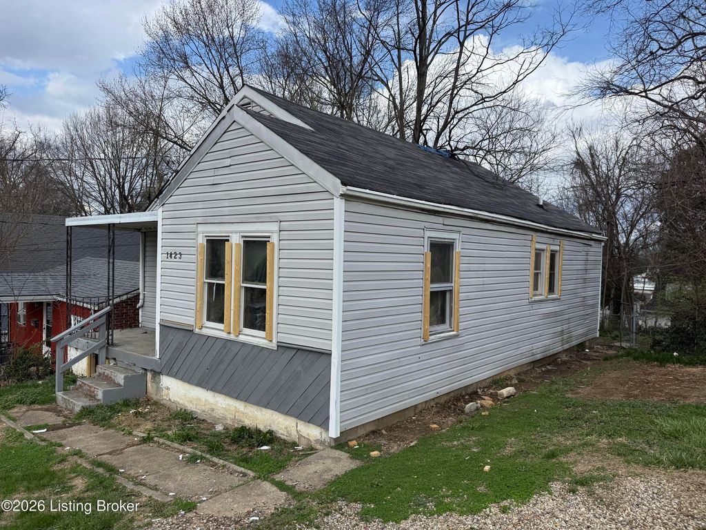 Photo of 1423 Arling Ave, Louisville, KY 40215 (MLS # 1711182)