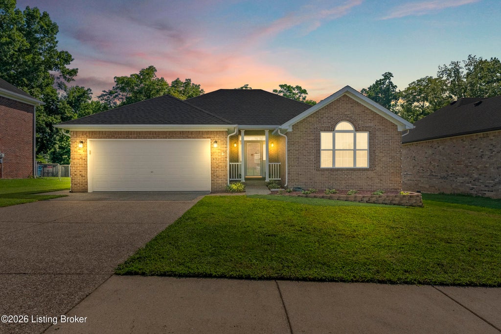 Photo of 231 River Edge Dr, Shepherdsville, KY 40165 (MLS # 1725481)