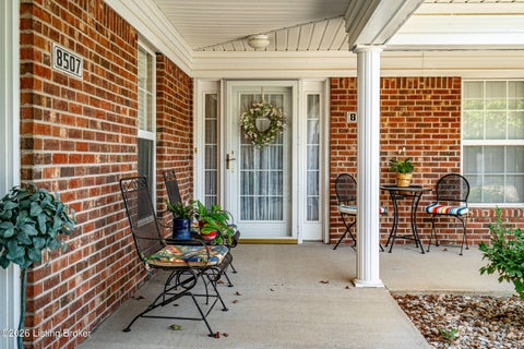Condo For Sale - 8509 Applegate Village Dr<br/> Louisville, KY 40219