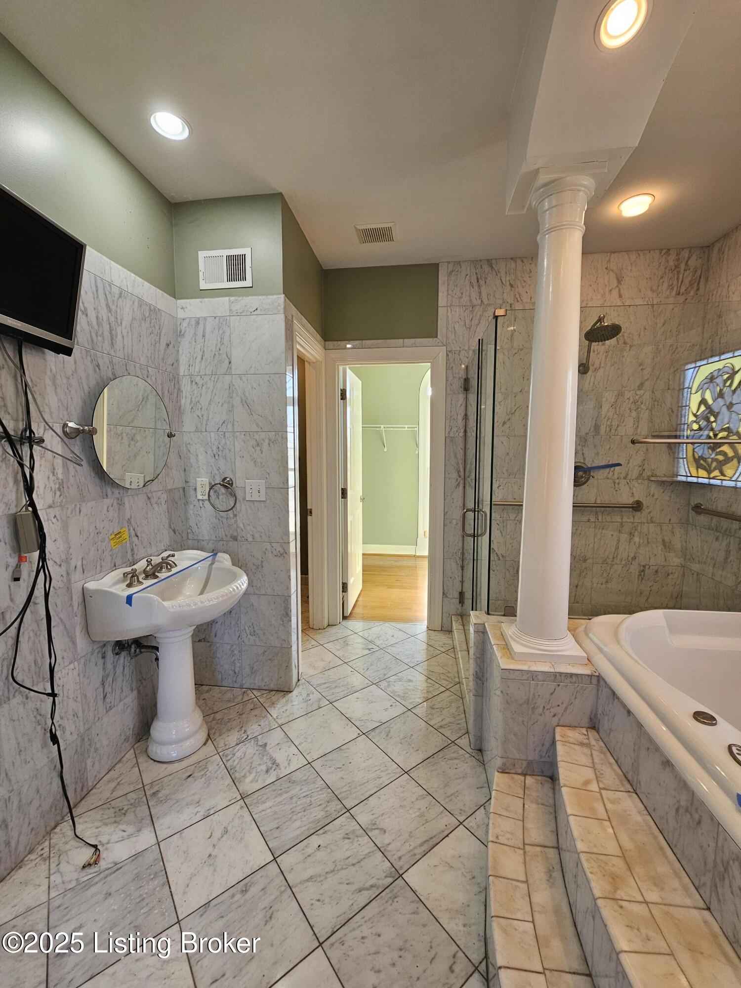 19101 Chapman Ridge Ct, Fisherville, Kentucky image 46