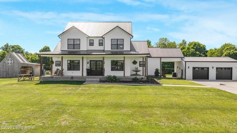 Photo of 549 Oscar Raymer Rd, Brownsville, KY 42210 (MLS # 1717580)