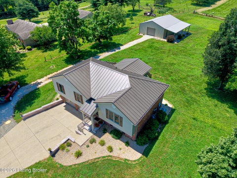 Homes For Sale - 843 Hobbs Ln<br/> Coxs Creek, KY 40013