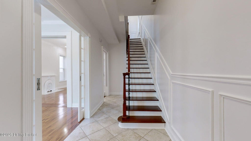 Photo of 105 W Kentucky St, Louisville, KY 40203 (MLS # 1727508)
