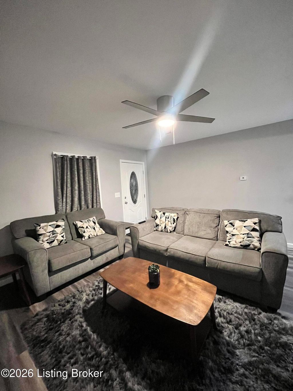 Photo of 5030 Cane Run Rd, Louisville, KY 40216 (MLS # 1707513)