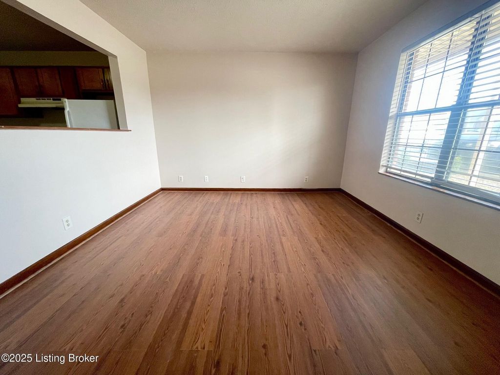 Photo of 3979 Scenic Trl #2, Shepherdsville, KY 40165 (MLS # 1711657)