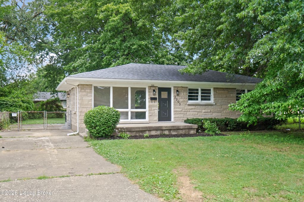 Photo of 2203 Thurman Dr, Louisville, KY 40216 (MLS # 1720371)