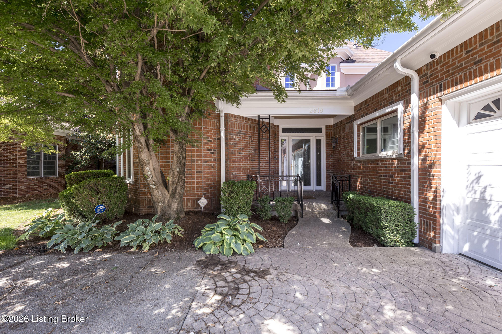 2619 Alia Cir