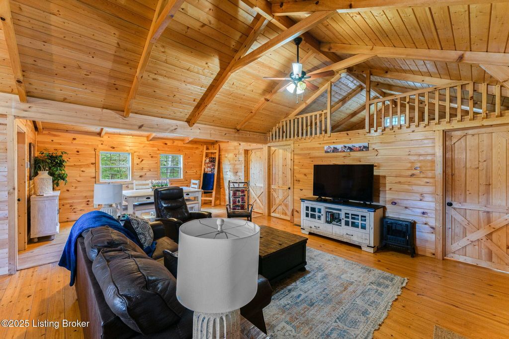Photo of 303 Payton Hollow Rd, Cub Run, KY 42729 (MLS # 1700656)
