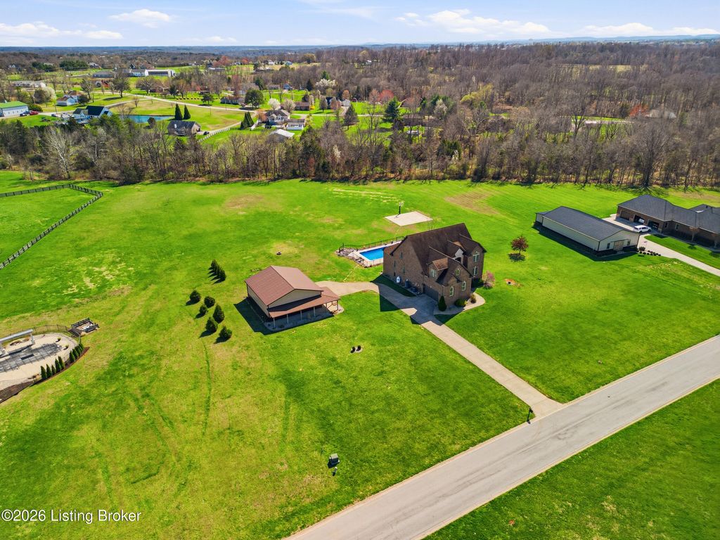Photo of 193 Knapp Ln, Taylorsville, KY 40071 (MLS # 1715077)