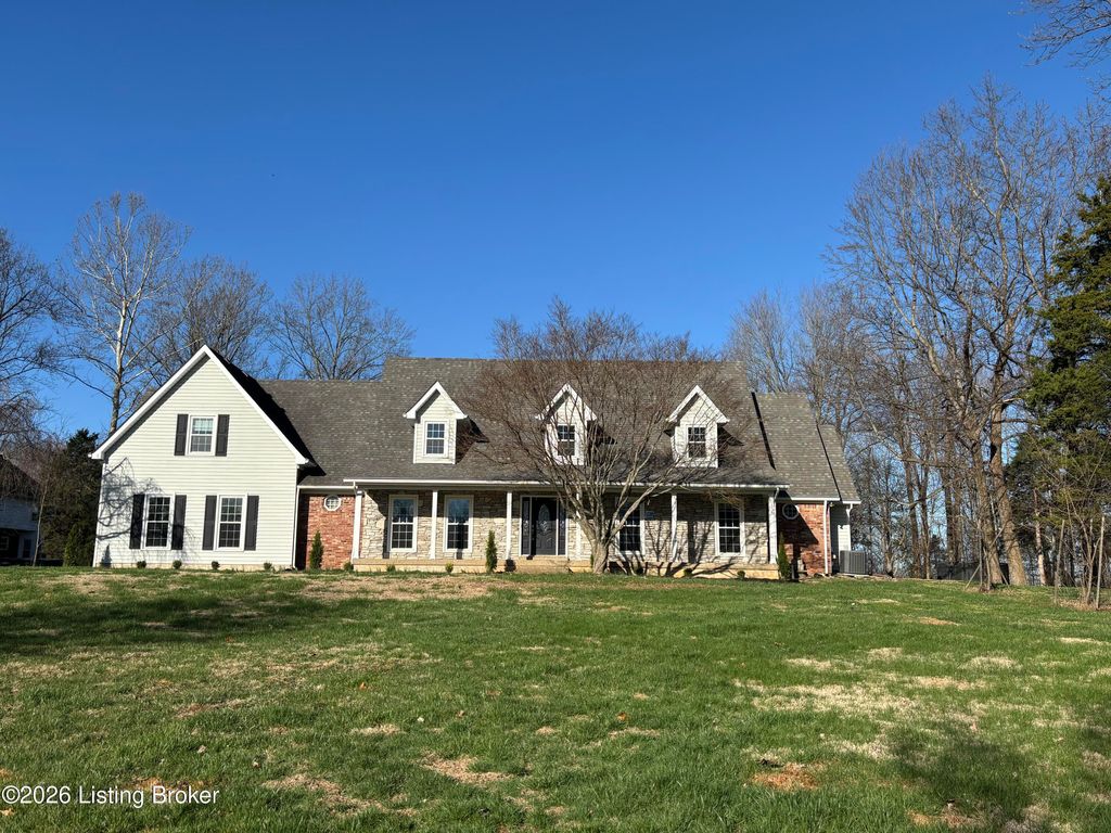 Photo of 7414 Cambridge Dr, Crestwood, KY 40014 (MLS # 1704490)