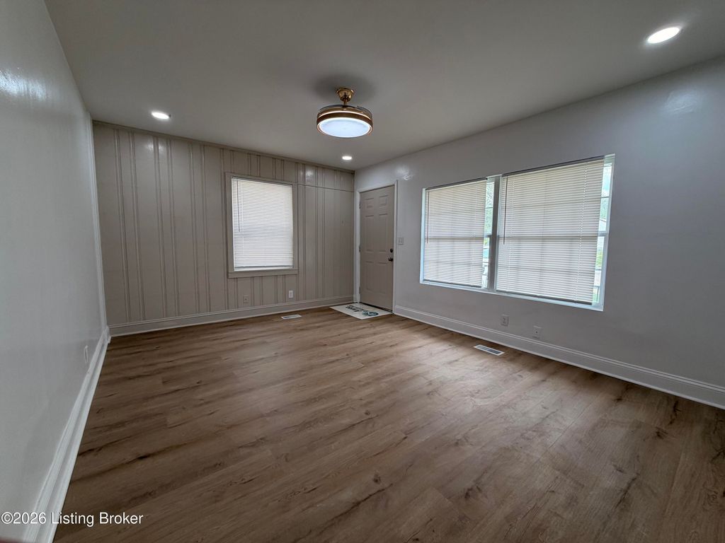 Photo of 3618 Hudson Ave, Louisville, KY 40211 (MLS # 1716402)