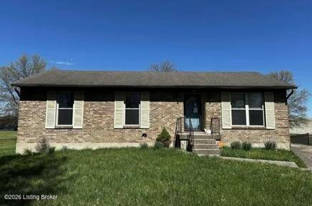 Photo of 4400 Exeter Ave, Louisville, KY 40218 (MLS # 1716040)