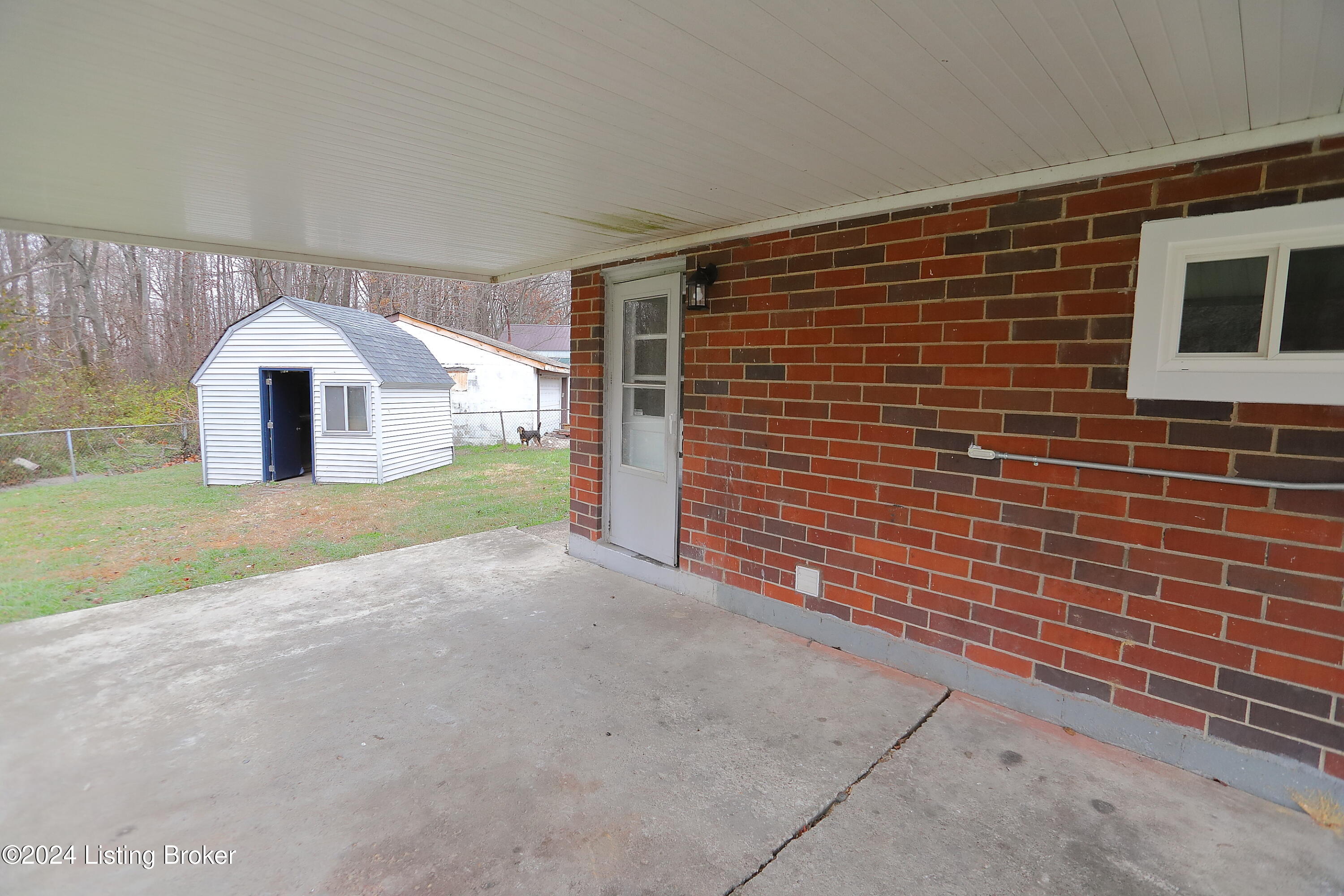 701 Glengarry Dr, Fairdale, Kentucky image 28
