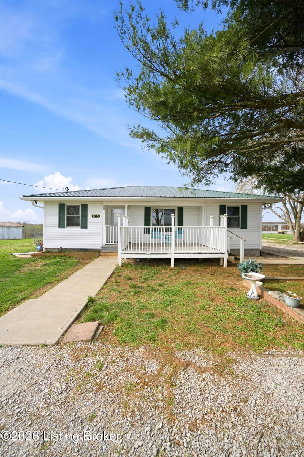 Photo of 135 Cotton Ln, Taylorsville, KY 40071 (MLS # 1712027)