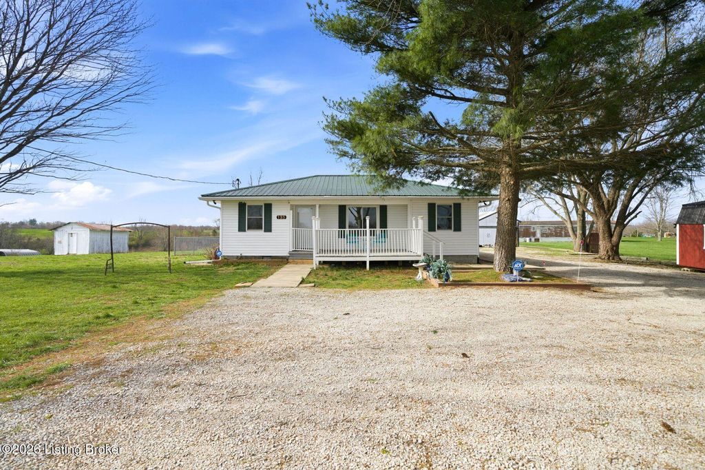Photo of 135 Cotton Ln, Taylorsville, KY 40071 (MLS # 1712027)