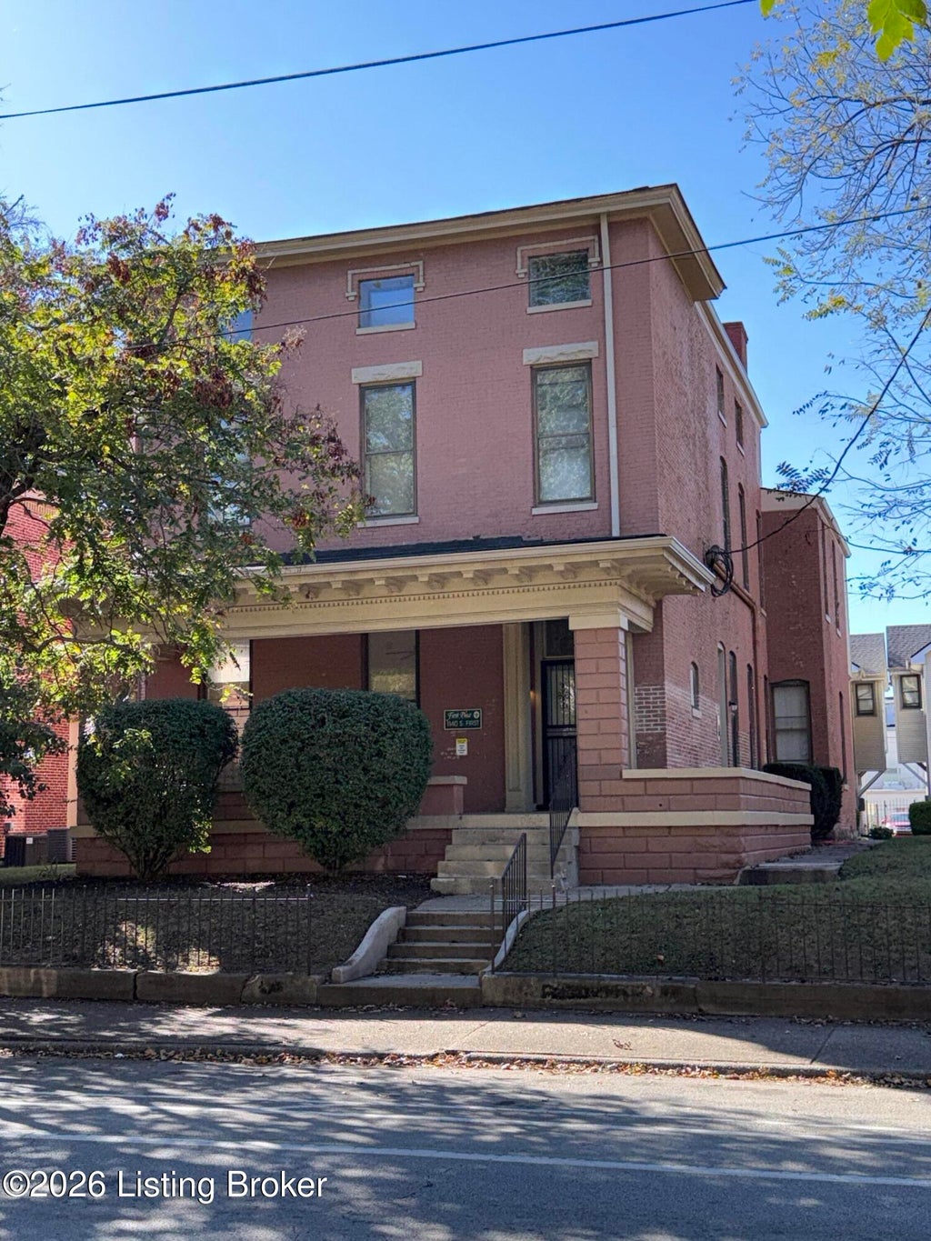 Photo of 1140 S 1st St #1, Louisville, KY 40203 (MLS # 1731056)