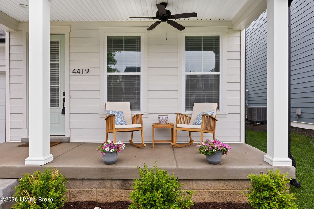 Photo of 4419 Ginkgo Trail, Louisville, KY 40245 (MLS # 1716523)