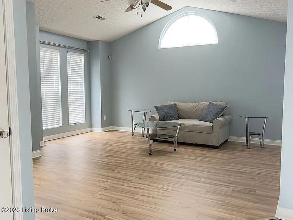 Photo of 124 Applewood Ln, Elizabethtown, KY 42701 (MLS # 1712764)