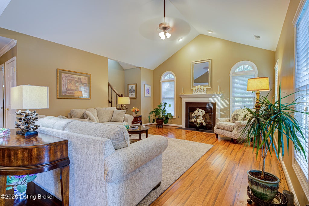 Photo of 4434 Monarchos Dr, Louisville, KY 40220 (MLS # 1729632)